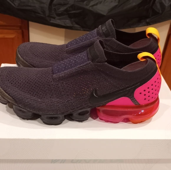 VAPORMAX - Picture 2 of 7